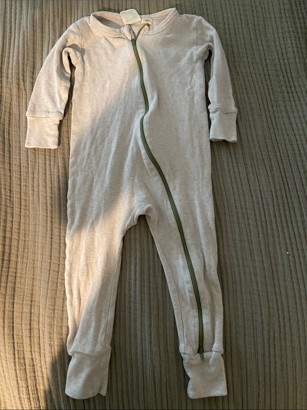 Parade Organics long sleeve Cream 2T One-Piece 2 way Zipper Pajamas